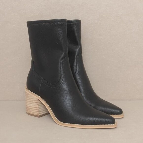Oasis Shoes - EUC OASIS Society Vienna Ankle Boots